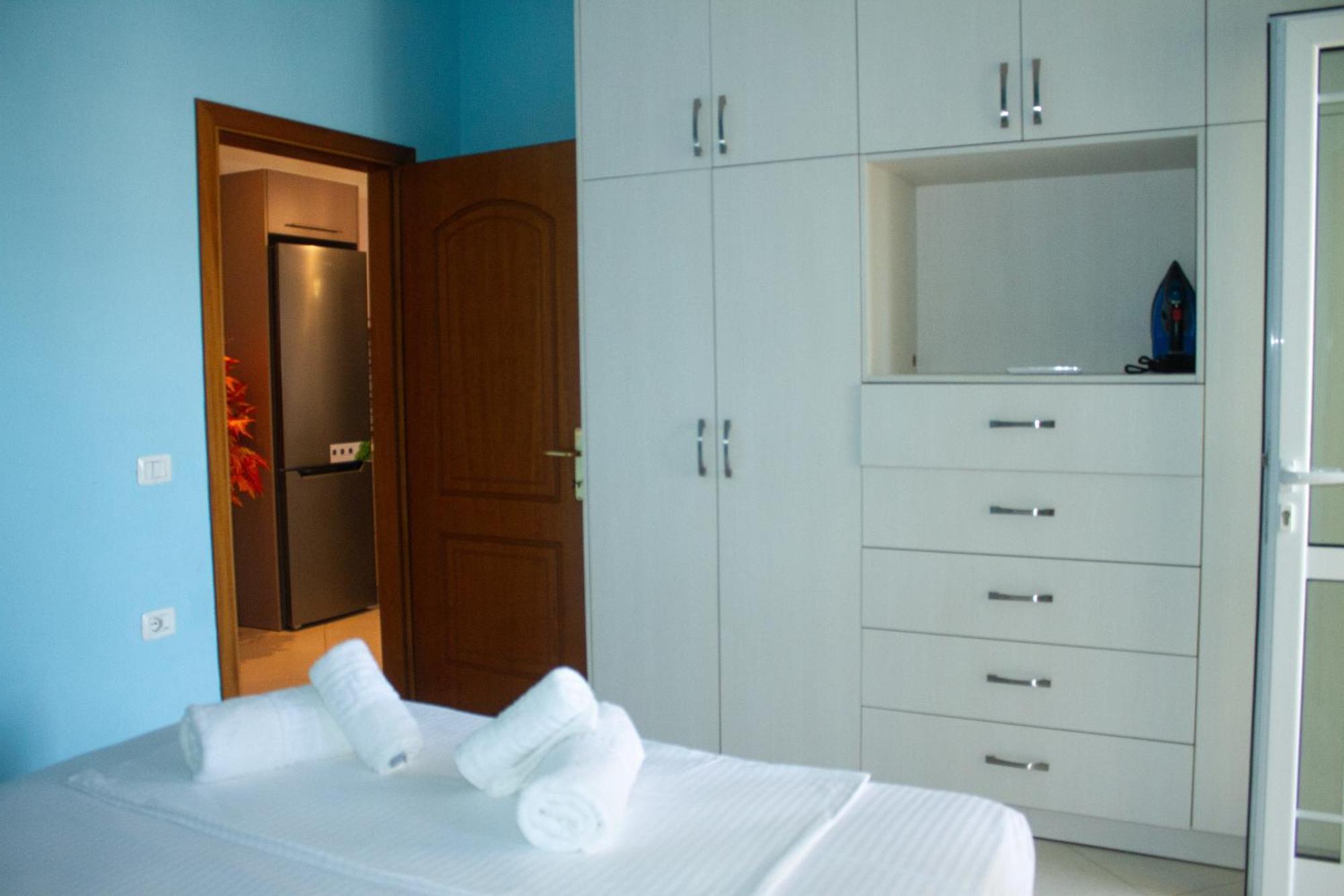 Leon Sea View Apartment Sarandë Exterior foto