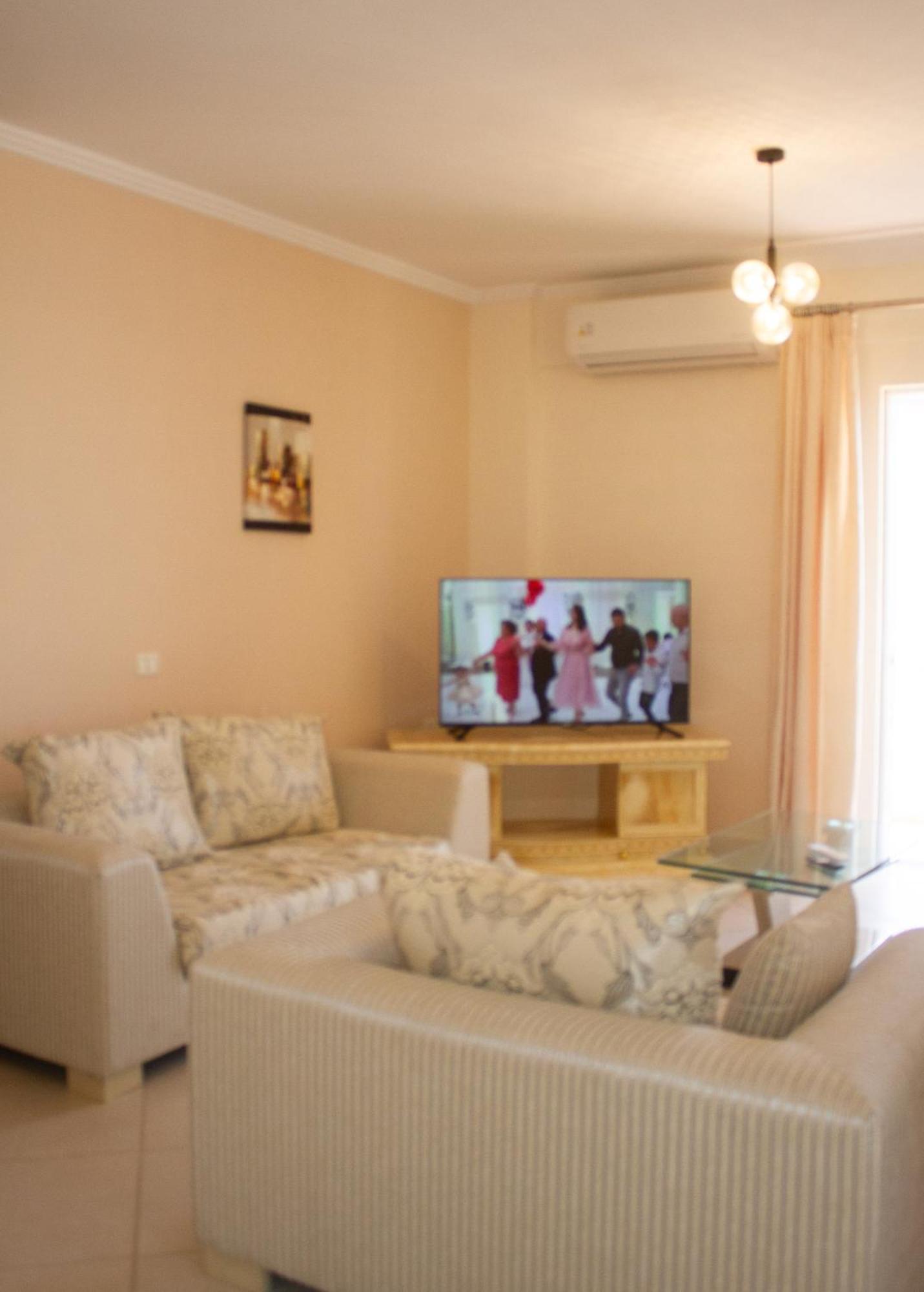 Leon Sea View Apartment Sarandë Exterior foto